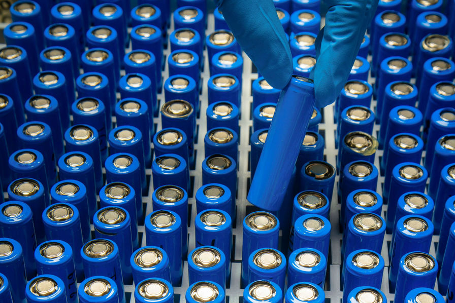 Sodium : les batteries sans lithium et leur impact sur l'électromobilité